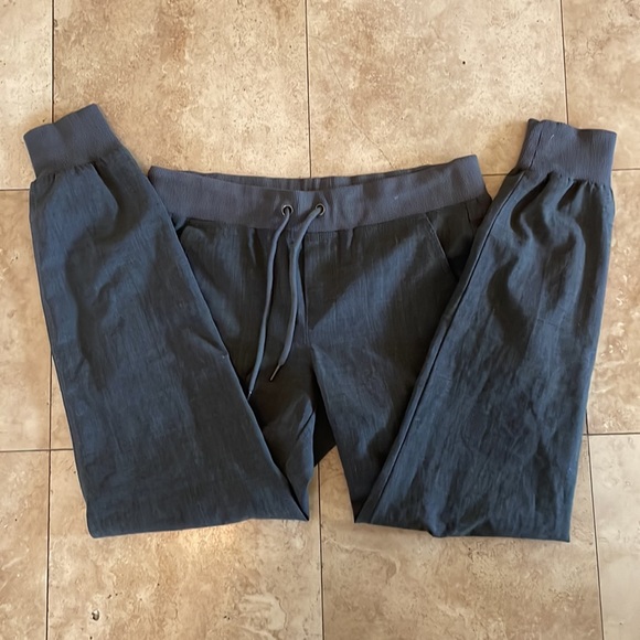 Athelta charcoal grey jumpsuit cuffed pants - Picture 2 of 4